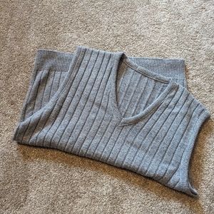 Wool-like v neck sweater vest shirt